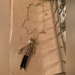 Adorable necklace. In new condition.